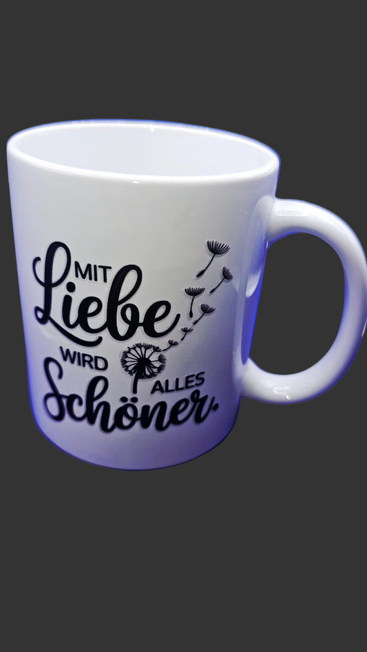 Tasse mit Liebe wird alles schöner